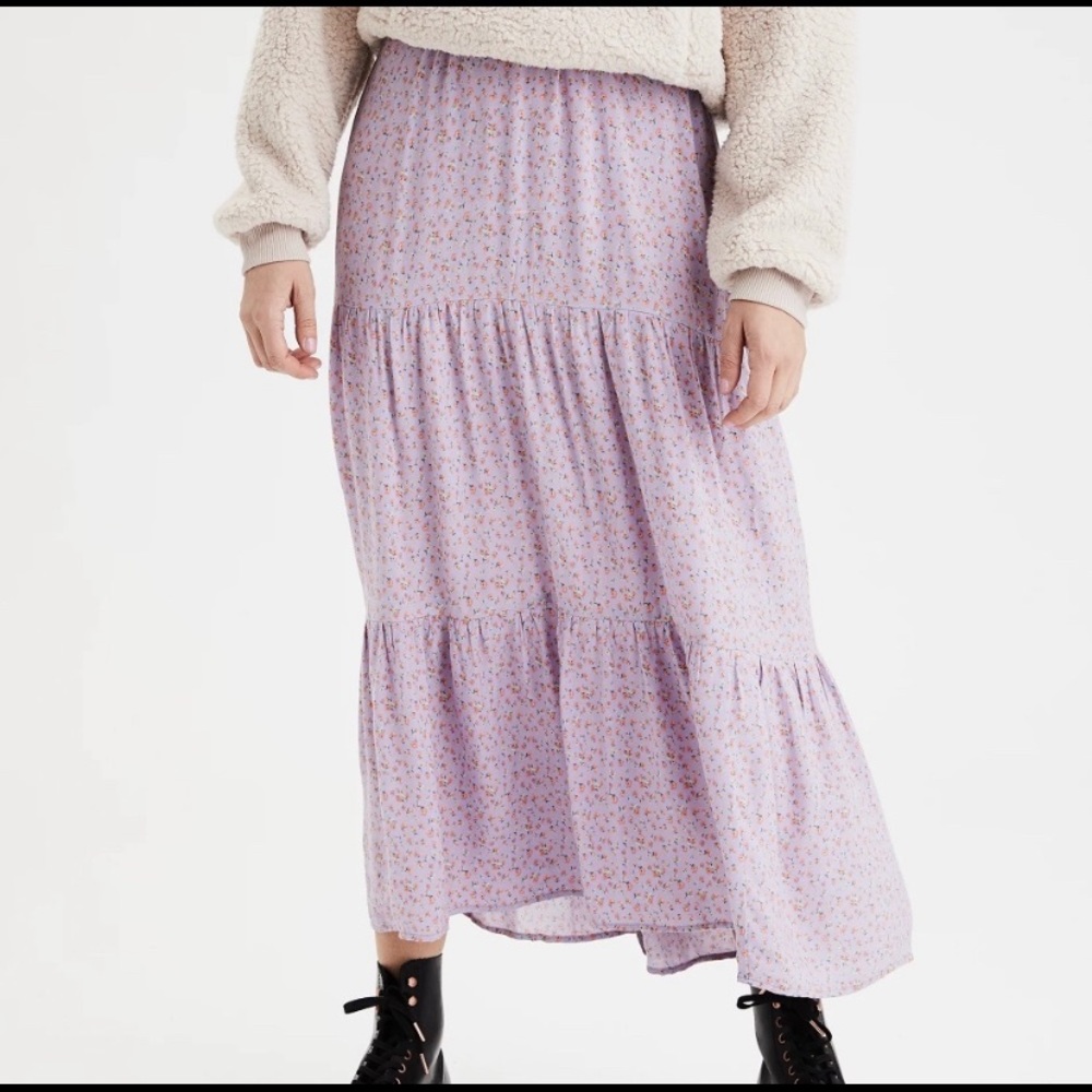 American Eagle Floral Lilac Tiered Maxi Skirt